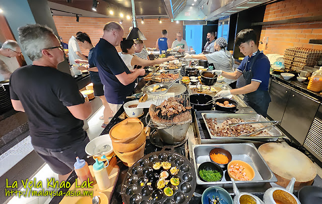 Petit-déjeuner La Vela Khao Lak