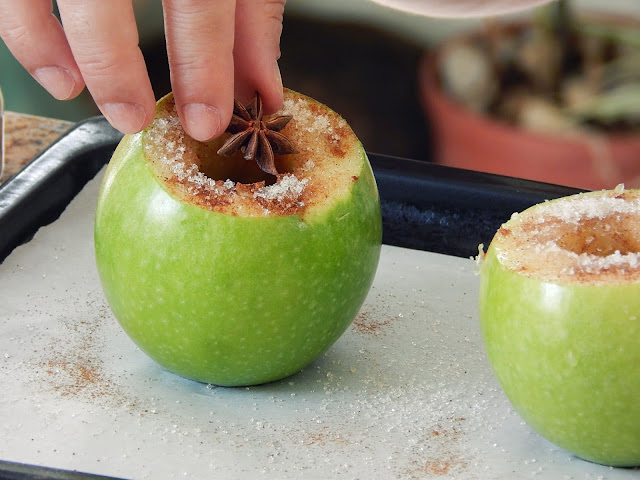 Receita de Maçã assada com calda de Gengibre e Hidromel