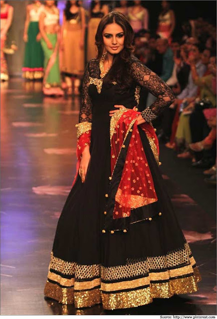 Huma Qureshi  In Gold Color Patch Work on Black Anarkali Frock