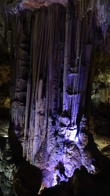 Cuevas de Nerja Slow travel in Italy and Spain