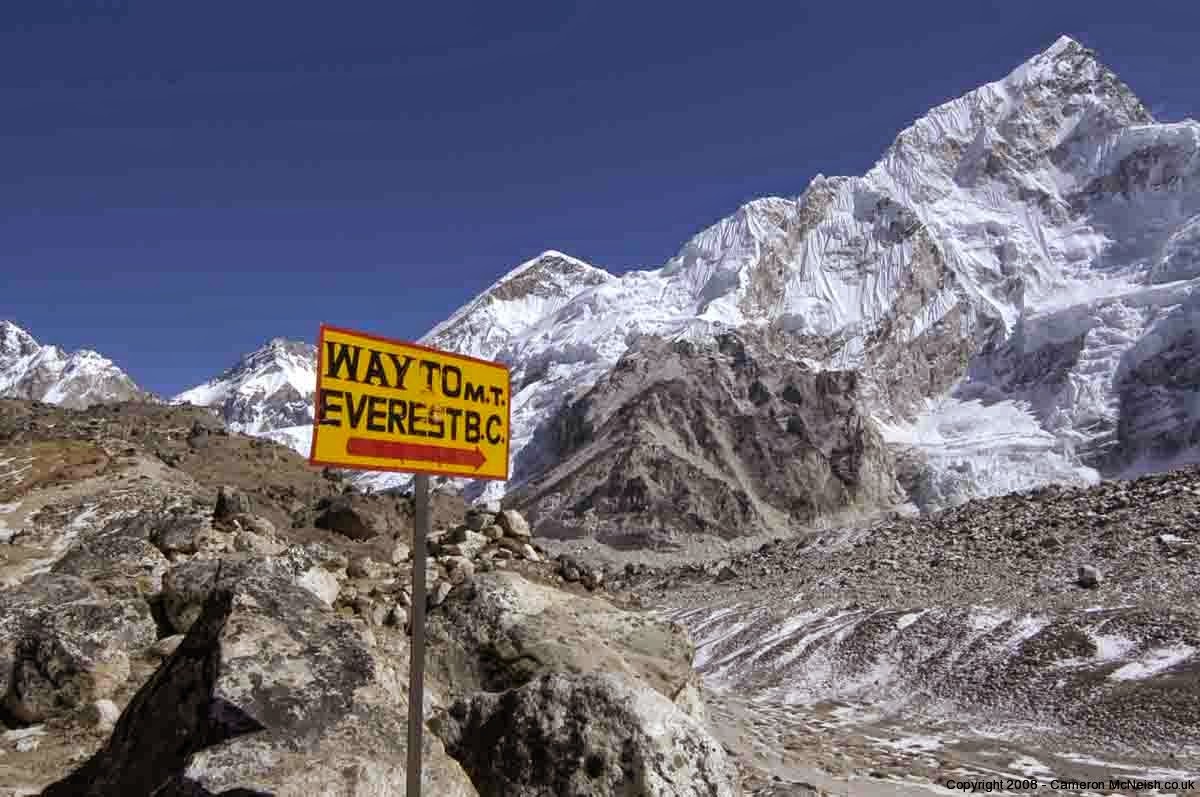 everest base camp trekking in nepal