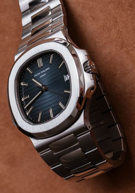 Patek Philippe Nautilus blue 40 mm men's watch replica 5711 / 1A