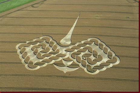 Crop circle di Beckhampton, Wiltshire. Inggris.