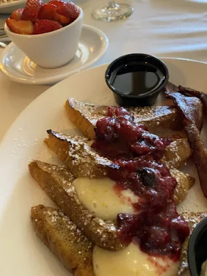 french toast at Enoteca restaurant at La Bellasera Hotel & Suites in Paso Robles, California