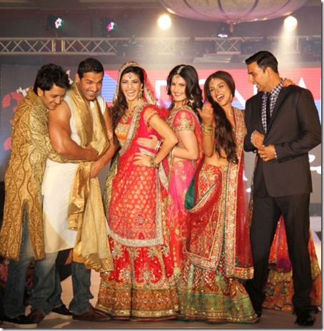 Housefull-2-Stars-Walk-The-Ramp