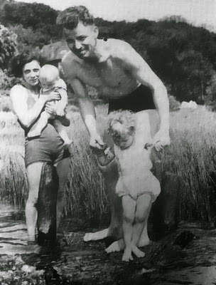 The first and only photo of the family, June 1938. Although it was forbidden for them to meet, they appeared together in public and put themselves at exceptional risk.