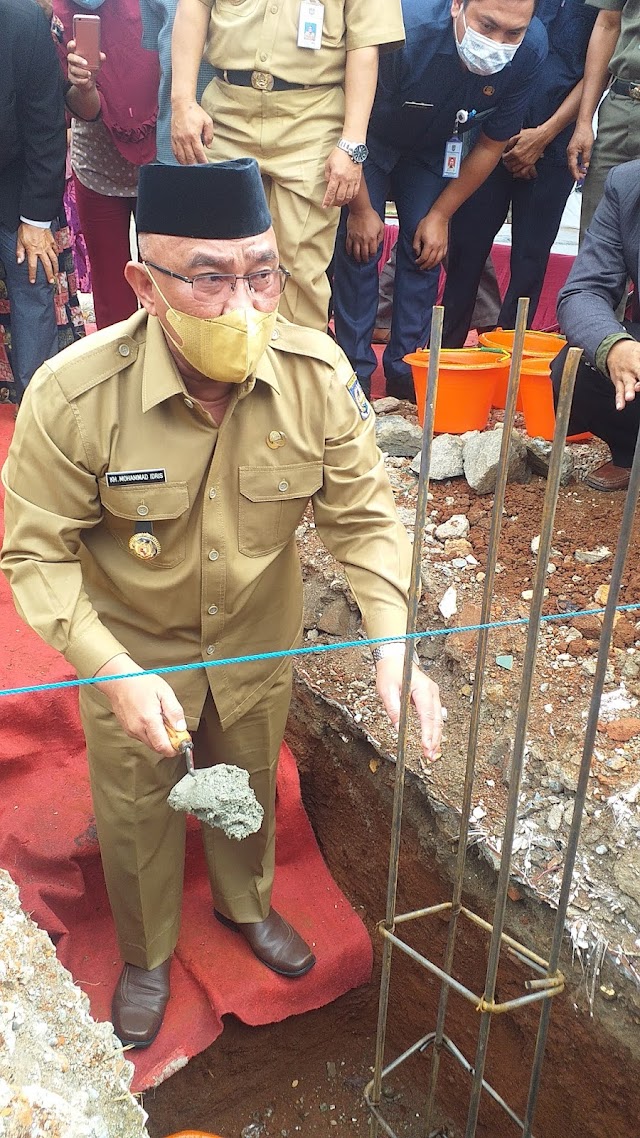 Walikota Letakkan Batu Pertama Pembangunan Musala Nurul Huda Ratujaya