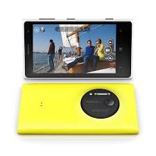 Nokia Lumia 1020 Bisa Gantikan Kamera DSLR