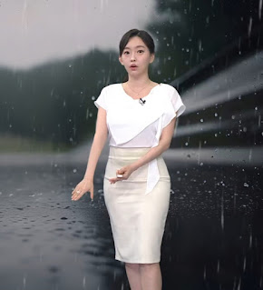 20250613 강아랑 기상캐스터 흰색 실크 투피스 슬림 의상 예쁘네요.