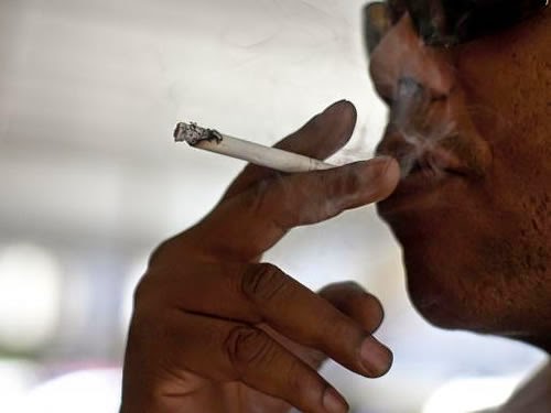 Pesquisa mostra que 65% dos pacientes com câncer continuam fumando