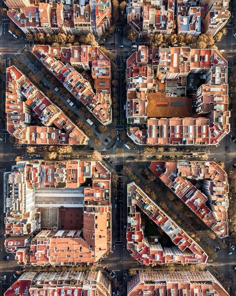 A fascinating photo series Barcelona from above, Aerial view of Barcelona, Marton Mogyorosy aerial photography, Bird eye view of city Barcelona