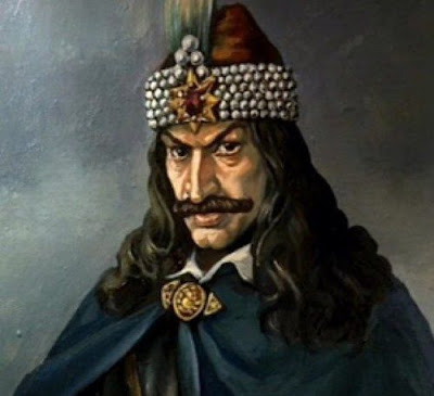    Biografi Vlad III - Dracula     Vlad III, Pangeran Wallachia (1431 – Desember 1476), dikenal sebagai Vlad Ţepeş atau Dracula (dalam Bahasa Indonesia seringkali diubah menjadi Drakula), adalah pangeran Wallachia yang berkuasa pada tahun 1448, lalu pada 1456 hingga 1462 dan pada tahun 1476. Dalam sejarah, Vlad terkenal akan perlawanannya terhadap ekspansi Kesultanan Utsmaniyah dan hukuman kejam yang ia berlakukan pada musuh-musuhnya. Vlad III terkenal karena menginspirasi nama karakter vampir pada novel Bram Stoker tahun 1897, Drakula.  Vlad dilahirkan pada bulan November atau Desember 1431 di benteng Schäßburg, Transilvania, Kerajaan Hongaria di Rumania sekarang. Ayahnya, Vlad II adalah gubernur militer di Transylvania. Ayah Dracula adalah seorang panglima militer yang lebih sering berada di medan perang ketimbang di rumah. Ia diangkat oleh Raja Honggaria, Sigismund dan dijadikan anggota dari orde naga (dalam bahasa Rumania Dracul berarti Naga). Vlad III yang mewarisi gelar ayahnya otomatis disebut Draculea atau Anak Naga. Dalam bahasa Inggris, Draculea menjadi Dracula. Ibunya adalah seorang putri dari Moldavia. Cneajna, seorang bangsawan dari kerajaan Moldavia. Sang ibu memang memberikan kasih sayang dan pendidikan bagi Dracula. Namun itu tidak mencukupi untuk menghadapi situasi mencekam di Wallachia saat itu. Pembantaian sudah menjadi 