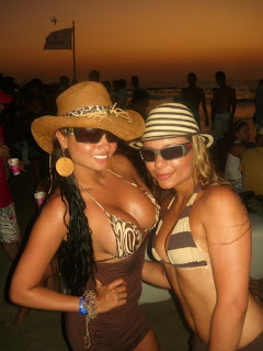 Chicas bronceadas