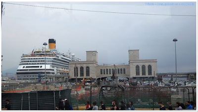 Napoli; turismo; Europa; experiência pessoal; Napoli; turismo; Europa; experiência pessoal; Totem della Pace; Piazzale Stagione Marittima