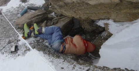 Ngeri, Mayat Beku Pendaki Gunung Everest Jadi Penunjuk Arah