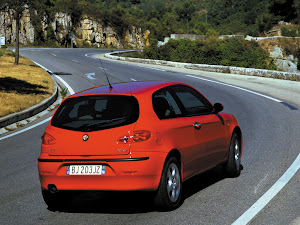 Alfa Romeo 147 JTD 16V 2002 (3)