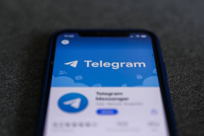 Telegram update brings users auto-delete, widgets and unlimited group member options