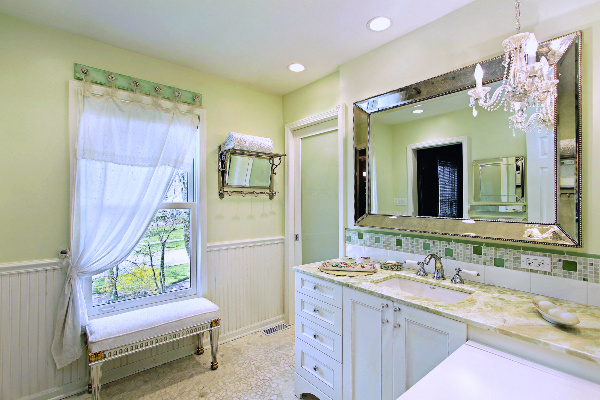 Bathroom Mirror remodeling photo