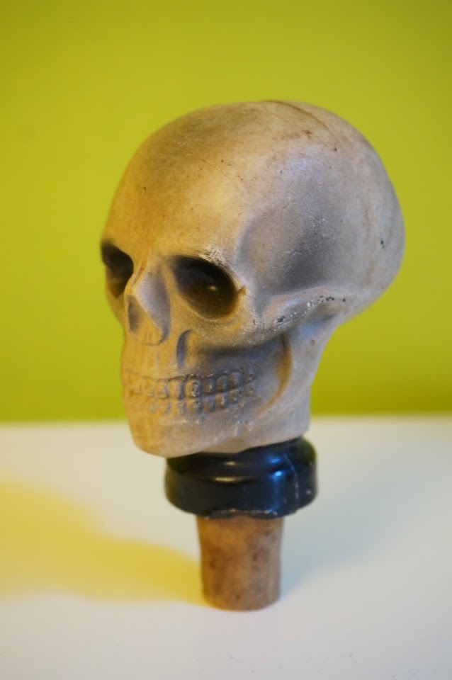bouchon tête de mort , années 60  60s skull cork 1960s
