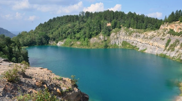 Danau Biru Sawah Lunto Populer Karena Medsos