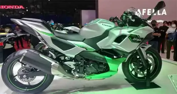 Kawasaki Ninja 7 Hybrid: Desain Sporty dengan Performa Unggul