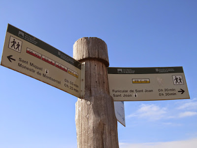 MONESTIR DE MONTSERRAT  ESCALES DE JACOB - ESCALES DELS POBRES - PAS DELS FRANCESOS, Camí de Sant Miquel i rètol informatiu al Pla del Soldats