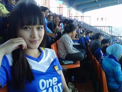 Maung Geulis - Bobotoh Cantik Persib Bandung