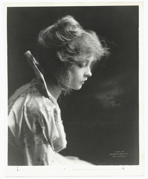 Lillian Gish Norma Talmadge Posted by Mythical Monkey at 707 AM