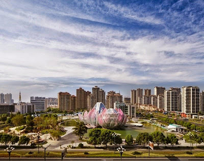 Bangunan Indah Berbentuk Teratai di Wujin, China