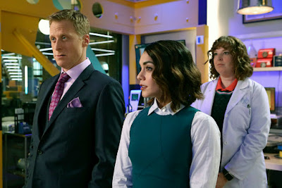 Powerless Alan Tudyk and Vanessa Hudgens (4)