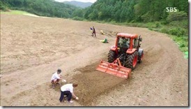 Modern.Farmer.E02.mp4_002935899_thumb[2]