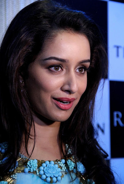 actress shraddha kapoor photos download