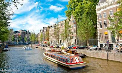 Amsterdam canal