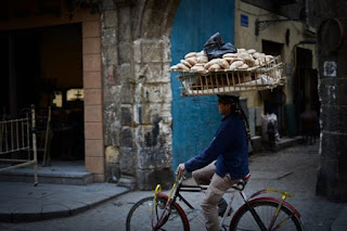 Pola konsumsi masyarakat miskin dan krisis ekonomi di Mesir