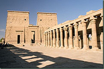 240px-Philae,_First_Pylon_and_Columnade,_Aswan,_Egypt,_Oct_2004