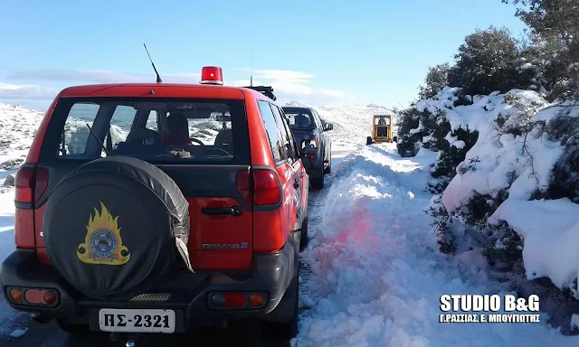 Με επιτυχία ο απεγκλωβισμός από τα χιόνια των δυο κυνηγών στην Αργολίδα