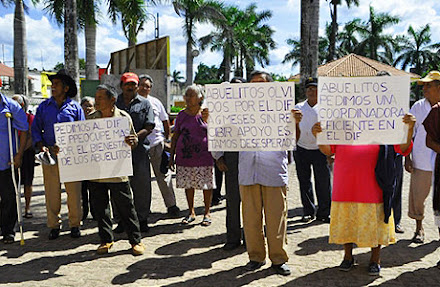 Tres manifestaciones en Felipe Carrillo Puerto en un mismo día; acusan falta de atención de Edil