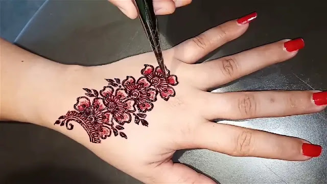 henna simple dan mudah ditiru di jari