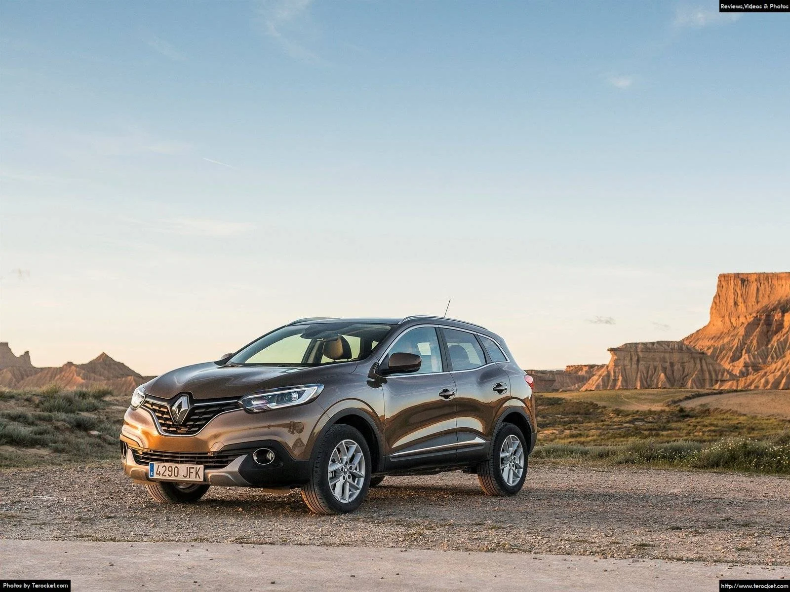 Hình ảnh xe ô tô Renault Kadjar 2016 & nội ngoại thất