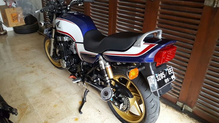 LAPAK MOGE  HONDA CB  750cc Tahun 2007 TASIKMALAYA LAPAK 