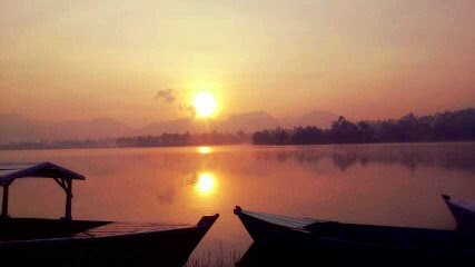 sunrise in cileunca lake