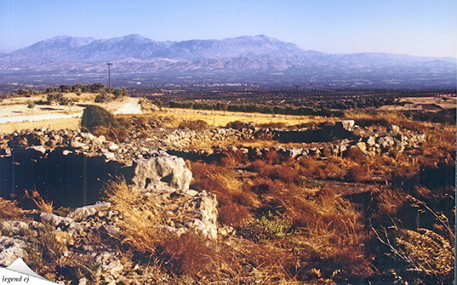 ミノア文明・コウマサ遺跡・円形墳墓 Messara Style Circular Tombs, Koumasa／(C)legend ej