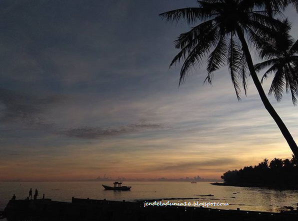 [http://FindWisata.blogspot.com] Mengeksplor Keindahan Pantai Natamalu Sekaligus Mengabisi Masa Liburan Anda di Pantai Natamalu - Wisata Ambon Manise