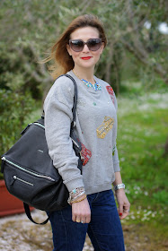 comfortable outfit, Zara city symbols sweatshirt, Givenchy Pandora, Fashion and Cookies, fashion blogger