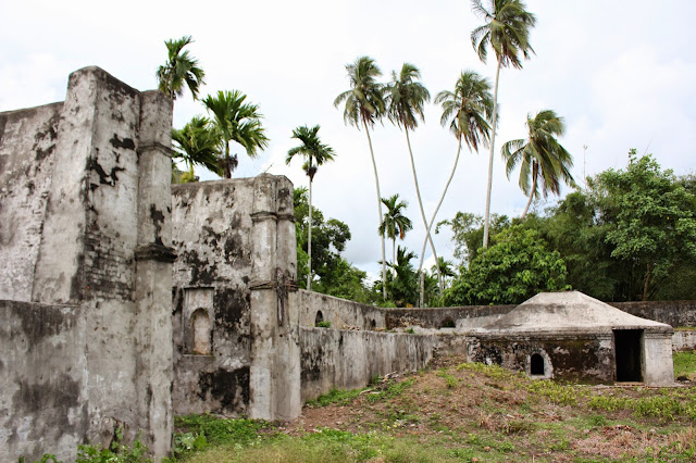 Hasil gambar untuk istana kesultanan trumon dan benteng kuta batee