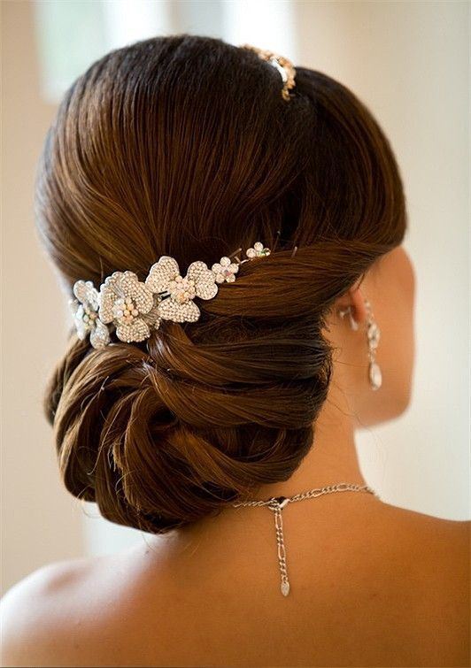 Coiffure un chignon 2 en 1 pour un mariage YouTube - Comment Faire Une Coiffure De Mariage