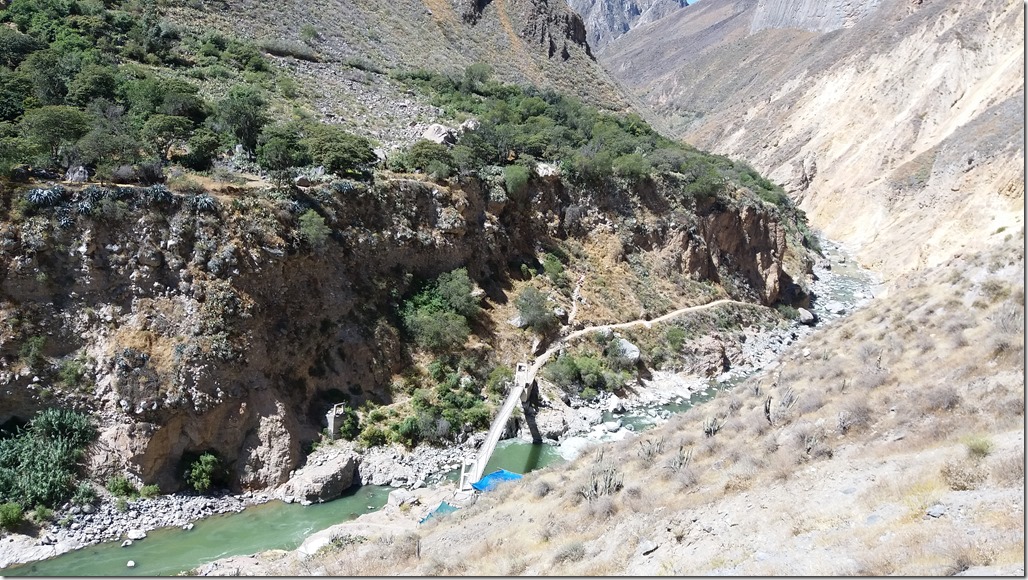 20170814_131850 Colca Canyon Trek - descida