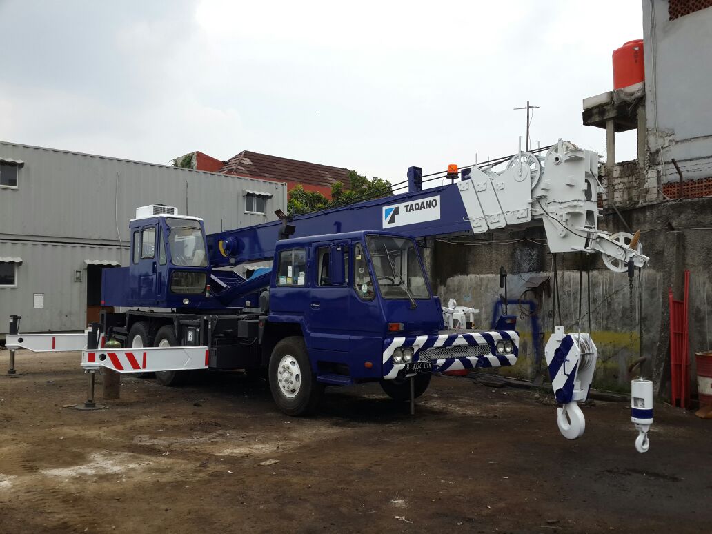 Sewa Truck Crane Surabaya