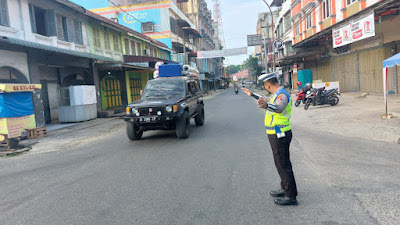 Cegah Kemacetan dan Kecelakaan, Sat Lantas Polres Aceh Tamiang Rutin Melaksanakan Strong Point Pagi 