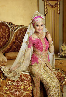 Gaun Kebaya Pengantin Muslim